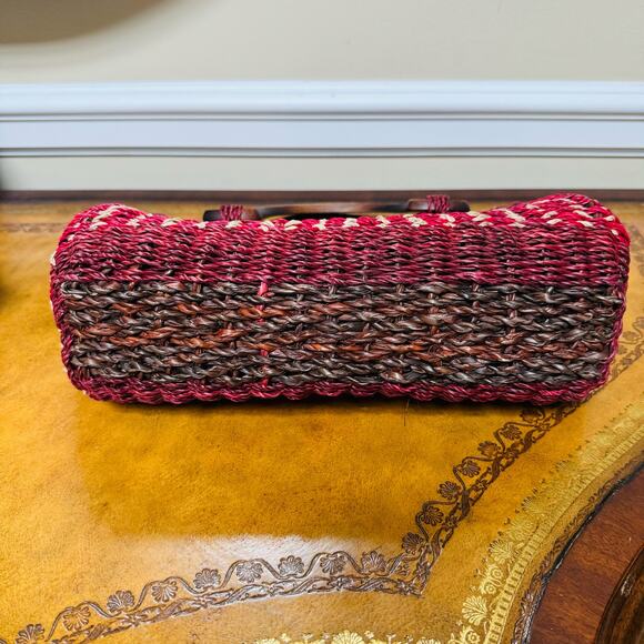 Womens Native Artisan Handwoven Sturdy Abaca Cranberry Handbag Wooden Handles - Picture 5 of 5